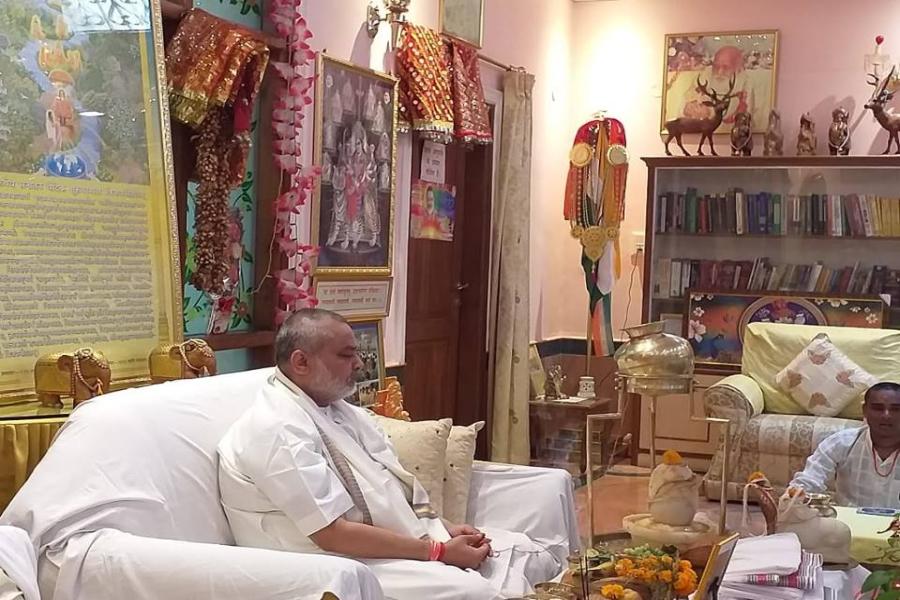 Brahmachari Girish Ji performing Rudrabhishek on the auspicious of Shri Shivratri Celebration at Gurudev Brahmanand Saraswati Ashram Bhopal