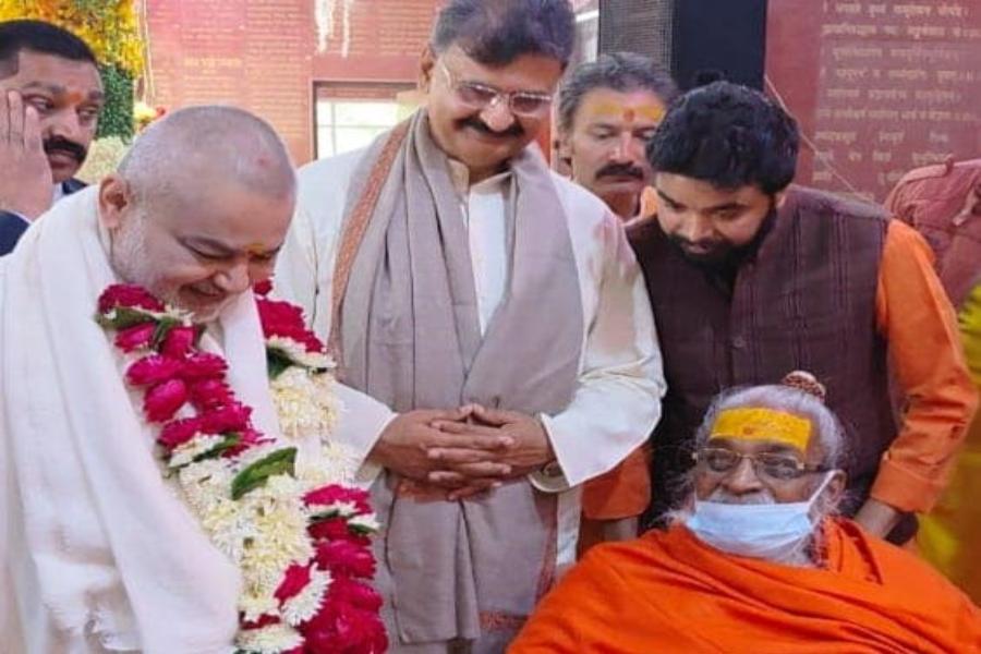 Brahmachari Girish ji, Shri Ved Prakash Sharma ji and Shri Ramdev Dubey have participated in Aaradhna Mahotsav organised at Jyotishpeethadheeshwar Jagatguru Shankaracharya Ashram Alopibag, Prayagraj.