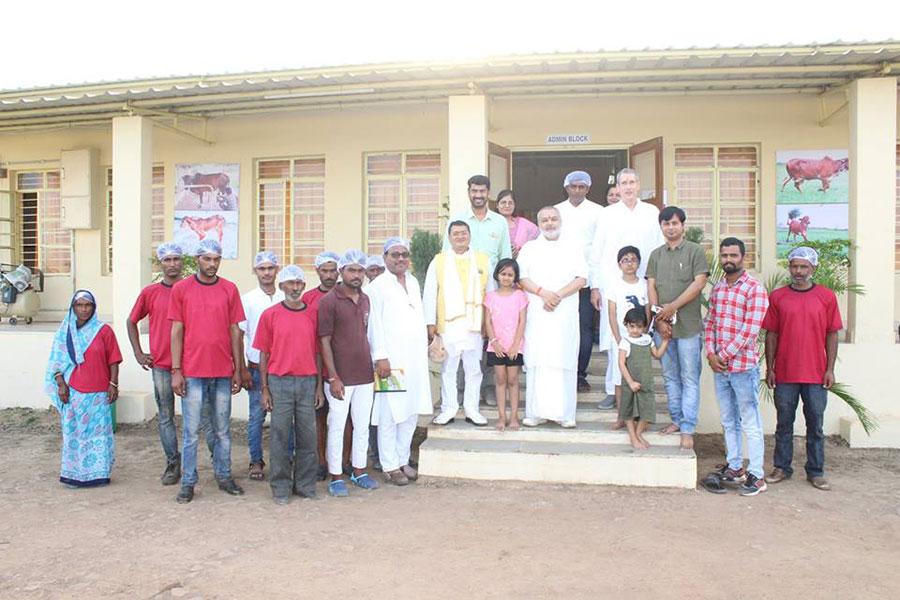 Raja Dr. Harris Kaplan has visited Maharishi Gaushala and Training Centre at Bhopal on 19th September 2018 with Brahmachari Girish Ji.