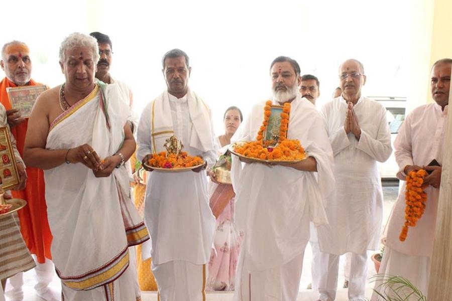 Grah Pravesh ceremony took place on auspicious day and muhurta of Akshaya Tritiya at newly built Bliss Residency?Anand Niketan, Bhojpur Shiv Temple Kshetra, Bhopal.