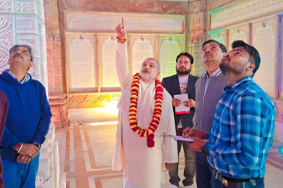 Brahmachari Girish Ji has visit Maharishi Ashram Prayagraj to review the preparation of Maha Kumbh 2025. After Guru Parampara Pujan and chanting of Shanti Paath, Maharishi Vedic Pundits have welcomed and honoured Brahmachari Ji with tilak, shawl and garland. 