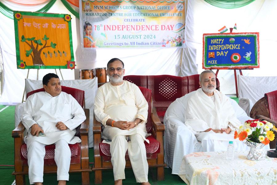 78th Independence Day of Bharat was celebrated in all Maharishi organisations and institutions all over India today. Parades, morning processions, cultural programmes on patriotic theme were organised after flag hoisting. Brahmachari Girish Ji has presided over the celebration at Maharishi Centre for Educational Excellence School and inspired teachers, staff, students and their family members. 