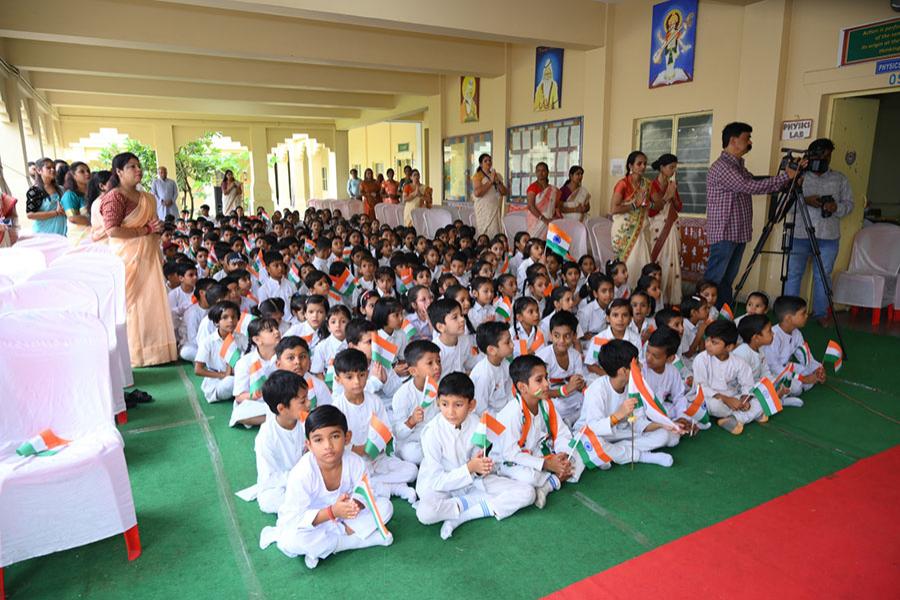 78th Independence Day of Bharat was celebrated in all Maharishi organisations and institutions all over India today. Parades, morning processions, cultural programmes on patriotic theme were organised after flag hoisting. Brahmachari Girish Ji has presided over the celebration at Maharishi Centre for Educational Excellence School and inspired teachers, staff, students and their family members. 