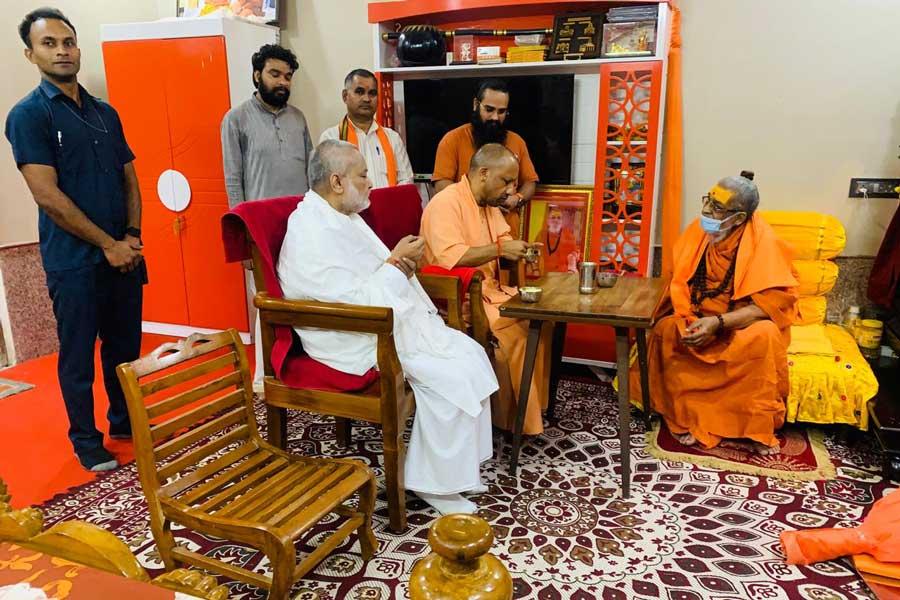 Honourable Chief Minister of Uttar Pradesh Yogi Adityanath ji has paid a curtsey visit to Jagatguru Shankaracharya Jyotishpeethadheeshwar Swami Vasudevanand Saraswati ji Maharaj at Alopybag Prayagraj.