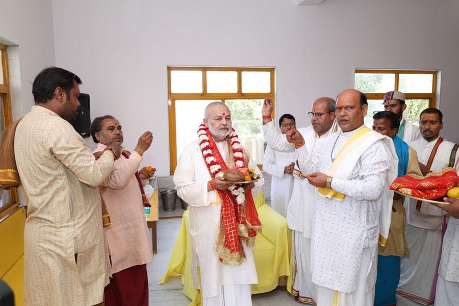 At Maharishi Ved Vigyan Vidyapeeth Bhopal Shri Sahasrachandi Mahayagya has completed on the 9th day of Chaitra Navaratri. 