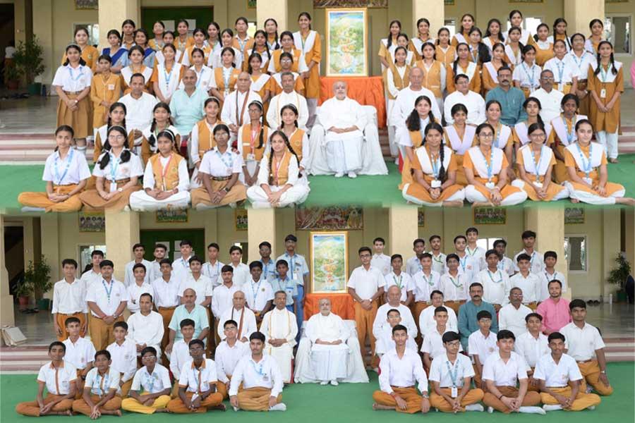 Indian Vedic knowledge is the foundation of world leadership-Vishwagurutwa: Brahmachari Girish Ji