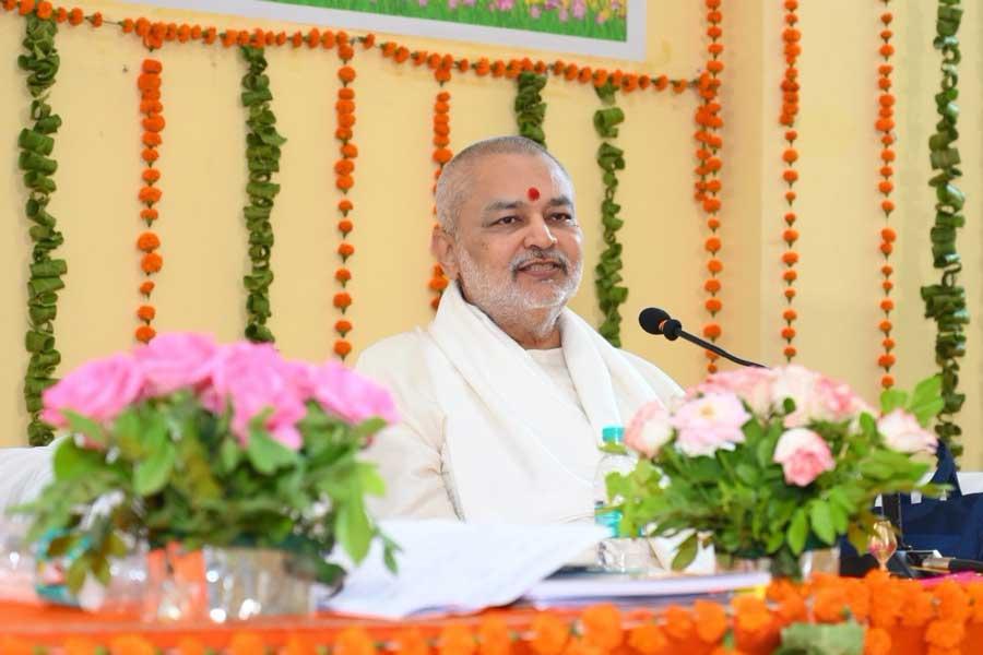 Brahmachari Girish Ji, Chairman of Maharishi Group of Educational Institutions have inaugurated newly appointed Principals orientation programme. Girish Ji has addressed 18 present principals and about 150 teachers participating in Maharishi Consciousness base Education programme course who were also connected via Video conferencing from Noida and Fatehpur.
