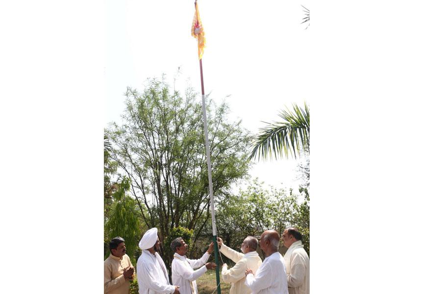 Addressing the audience present at the Foundation Day Celebration of Sahasrashirsha Purusha Mandal, a unit of Maharishi World Peace Movement and Akshaya Tritiya festival held at Maharishi Mangalam Bhavan in Bhopal.