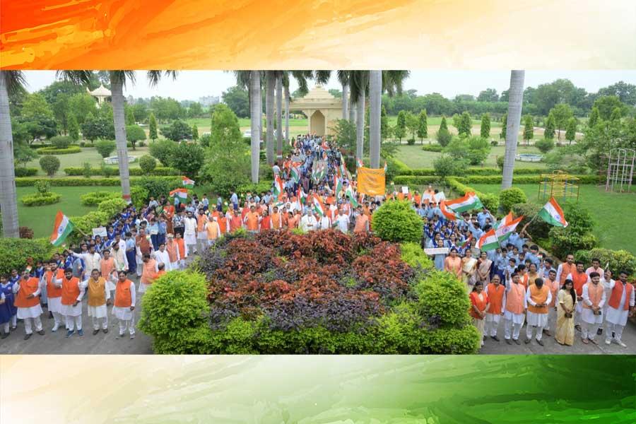 A Tiranga Yatra was organised by Maharishi Centre for Education Excellence (MCEE) at Bhopal. Over 1000 members of Maharishi Organisation including Brahmachari Girish Ji, Prof. Bhuvnesh Sharma, Mrs. Rekha Nimkar, all directors and members of MVM National Office, faculty of Maharishi Institute of Management, teachers and students of MCEE, and Mahamedia Group members have participated in the Yatra.	