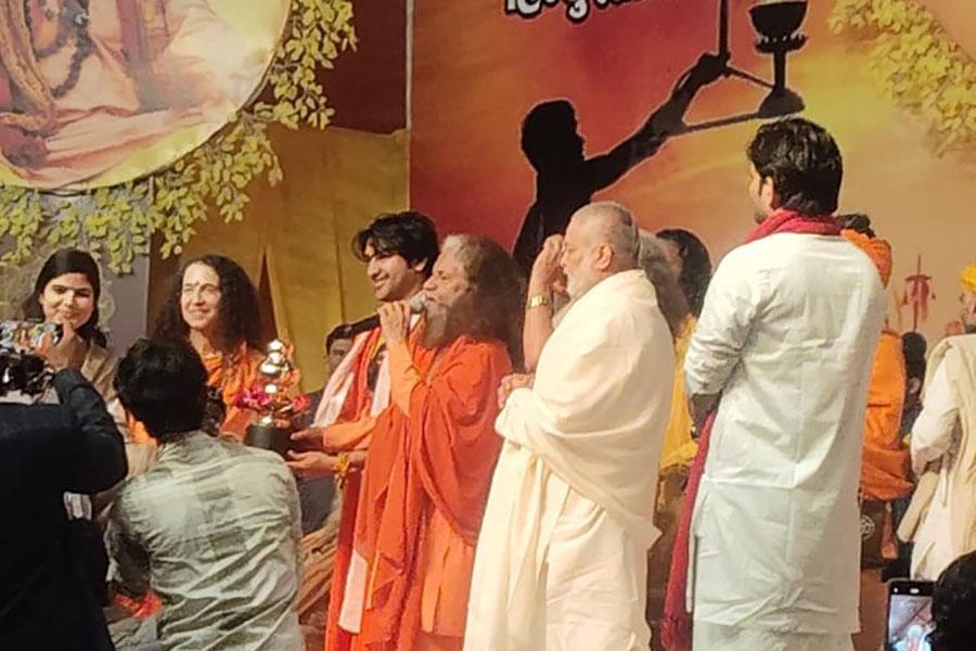 A conference of Saints was organised by HH Swami Chidanand Saraswati 